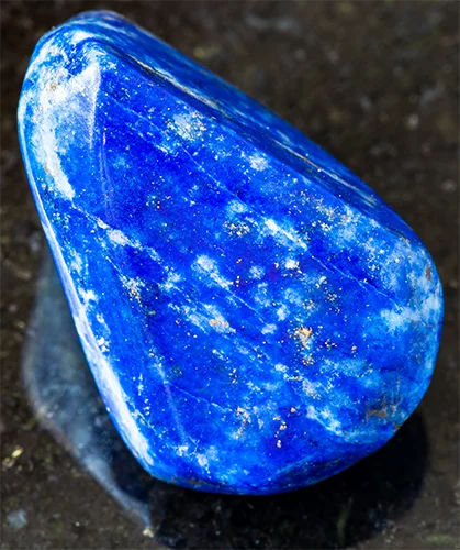 lapis lazuli crystal for stimulating vivid dreams